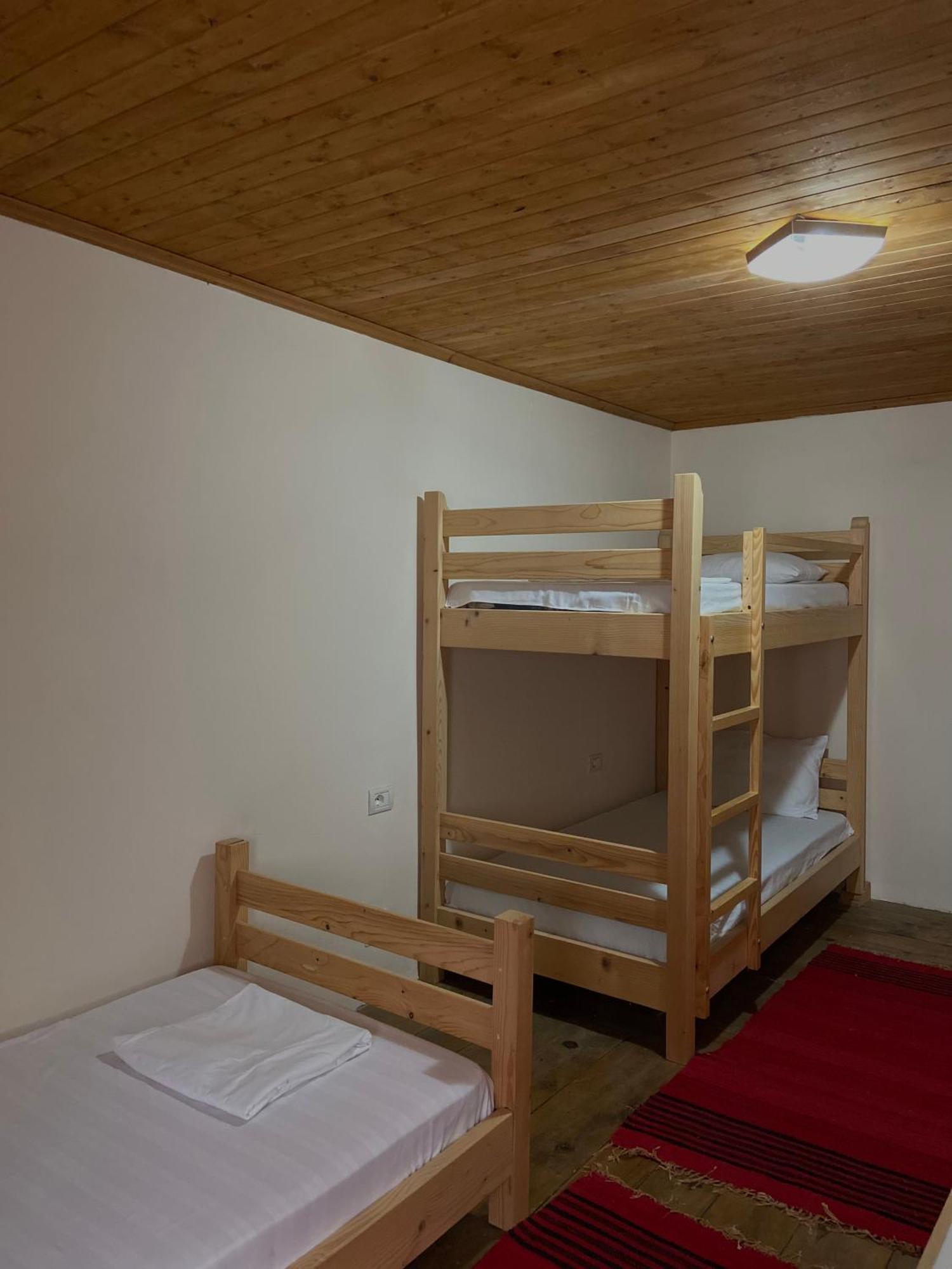 Teo'S Guest House Berat Ngoại thất bức ảnh