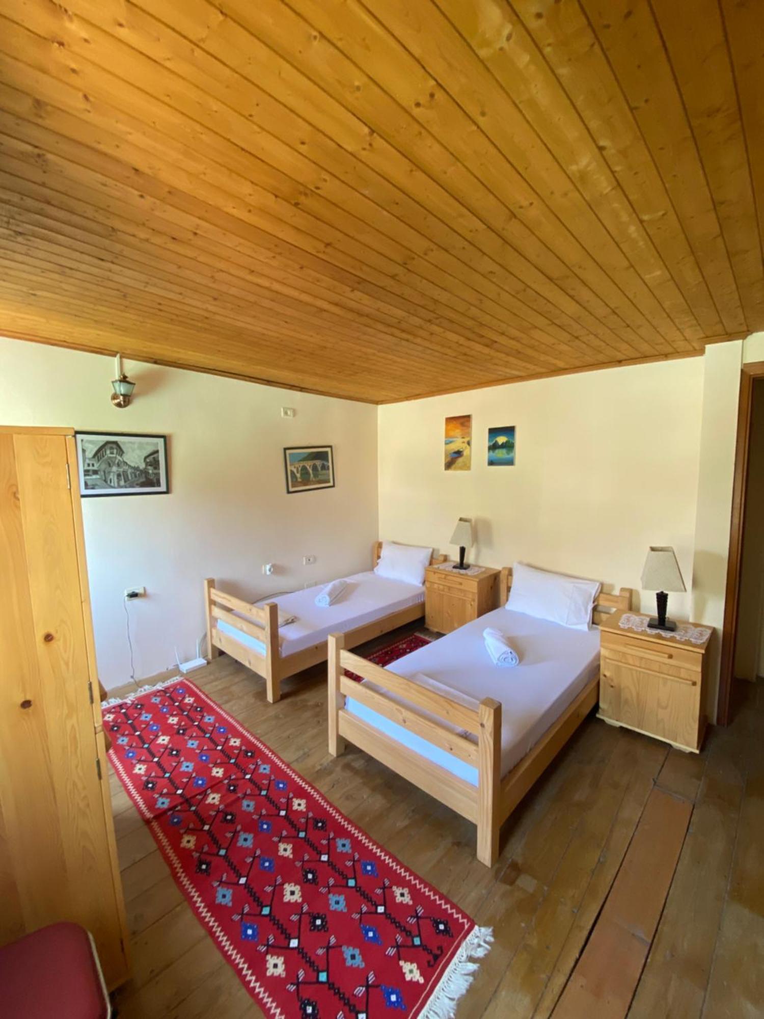 Teo'S Guest House Berat Ngoại thất bức ảnh