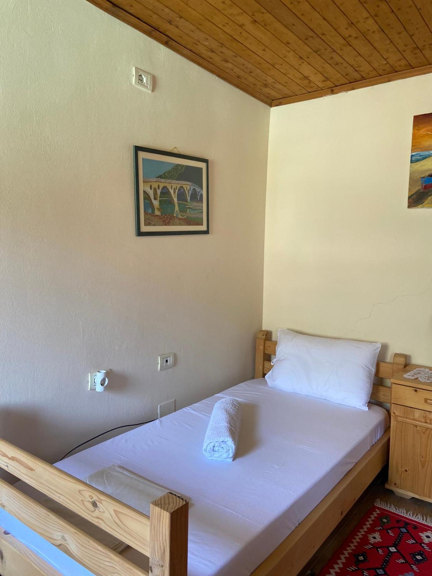 Teo'S Guest House Berat Ngoại thất bức ảnh